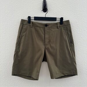 Kit & Ace Men's Olive Green Shorts Gorpcore Preppy Athletic 32